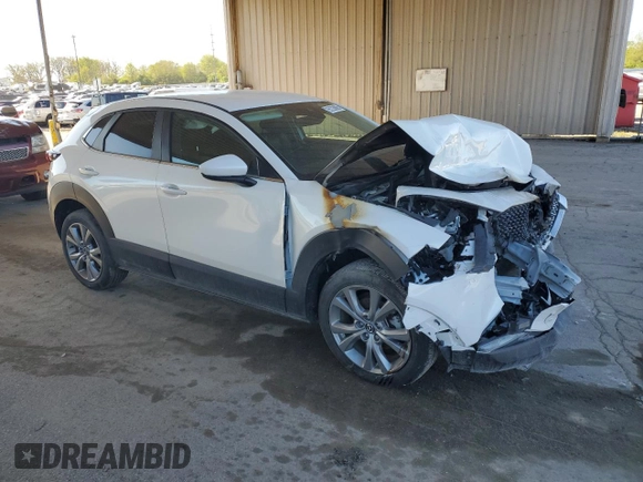 2022 Mazda CX-30 S Select z VIN 3MVDMBBL0NM457547, wystawiony jako Copart lot #55228905 z przebiegiem Nie podano mil oraz Szkoda całkowita • Salvage title. Historia ofert i sprzedaży dostępna na DreamBid. Obrazek 4.