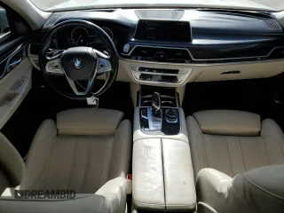 2018 BMW 7 Series 740e xDrive iPerformance with VIN WBA7J2C51JG938111, listed as a Copart auction lot 73361933 with 104,641 mi miles. Bid and sale history available at carsss.com. Image 8.