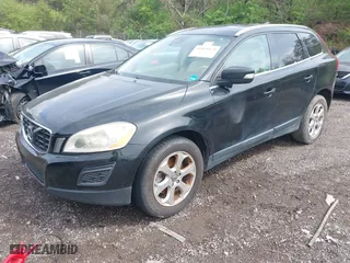 2013 Volvo XC60 3.2L with VIN YV4952DL3D2412221, listed as a IAAI auction lot 41891879 with 198,326 mi miles. Bid and sale history available at carsss.com. Image 2.