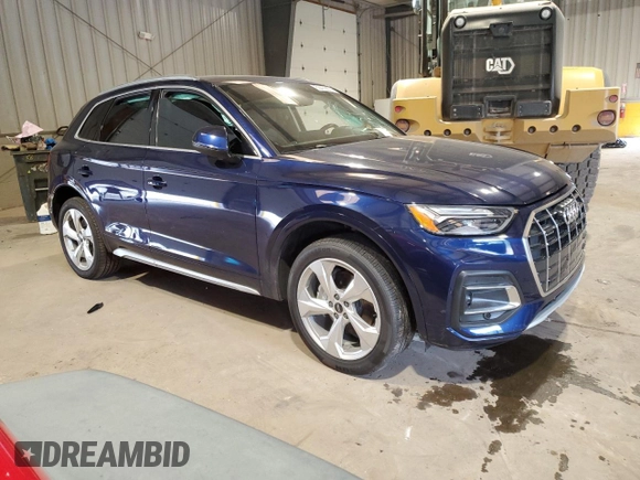 2021 Audi Q5 Premium Plus with VIN WA1BAAFY7M2030867, listed as a Copart auction lot 63416674 with 32,843 mi miles and Salvage Title. Bid and sale history available at carsss.com. Image 4.