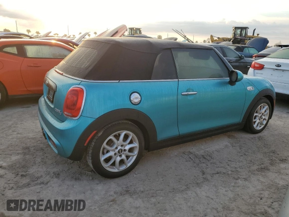 2017 MINI Convertible Cooper S z VIN WMWWG9C38H3A92775, wystawiony jako Copart lot #76286724 z przebiegiem Nie podano mil oraz Szkoda całkowita • Salvage title. Historia ofert i sprzedaży dostępna na DreamBid. Obrazek 3.