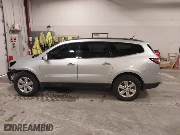 2014 Chevrolet Traverse LT with VIN 1GNKRGKD9EJ149541, listed as a IAAI auction lot 41945942 with 186,531 mi miles. Bid and sale history available at carsss.com. Image 14.