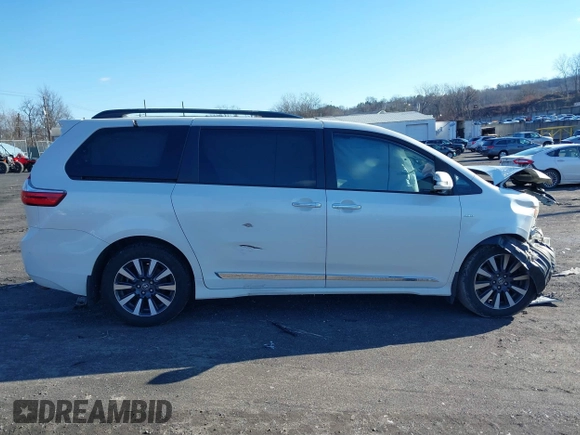 2019 Toyota Sienna XLE with VIN 5TDDZ3DC0KS220137, listed as a IAAI auction lot 41093022 with Not Provided miles and . Bid and sale history available at DreamBid. Image 13.