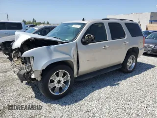 2007 Chevrolet Tahoe LT z VIN 1GNEK13047R103341, wystawiony jako Copart lot #54601315 z przebiegiem 134 742 mil mil oraz Szkoda całkowita • Salvage title. Historia ofert i sprzedaży dostępna na DreamBid. Obrazek 1.