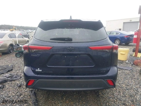 2023 Toyota Highlander L with VIN 5TDKDRAH3PS043096, listed as a IAAI auction lot 41258423 with 30,577 mi miles. Bid and sale history available at carsss.com. Image 17.