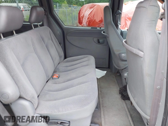 2004 Dodge Caravan SE with VIN 1D4GP24R44B545856, listed as a IAAI auction lot 42448858 with 217,458 mi miles and . Bid and sale history available at DreamBid. Image 6.