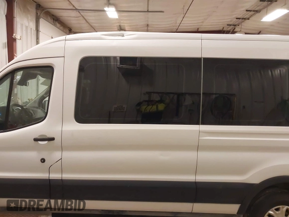 2019 Ford Transit Passenger XL with VIN 1FBZX2CM8KKA07514, listed as a IAAI auction lot 41235965 with 58,224 mi miles. Bid and sale history available at carsss.com. Image 14.