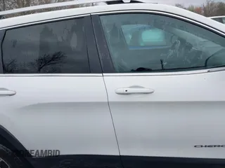 2020 Jeep Cherokee Latitude Plus с VIN 1C4PJMLB7LD510391, выставлен на аукционе IAAI как лот 41937165 с пробегом 85 883 миль миль и . История ставок и продаж доступна на DreamBid. Изображение 13.