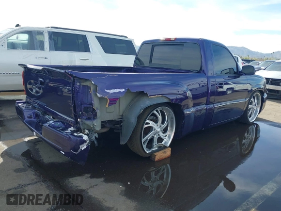 2004 Chevrolet Silverado 1500 LS with VIN 1GCEC14T04Z345909, listed as a IAAI auction lot 41773393 with 165,164 mi miles. Bid and sale history available at carsss.com. Image 6.