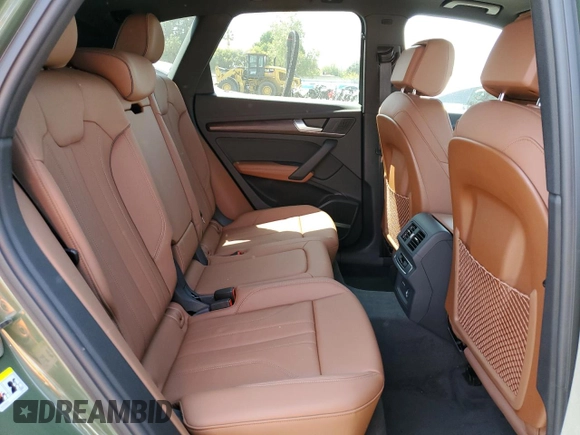 2024 Audi Q5 S line Premium Plus с VIN WA1E2AFY5R2086601, выставлен на аукционе Copart как лот 53965715 с пробегом 5 844 миль миль и Списание • Salvage title. История ставок и продаж доступна на DreamBid. Изображение 11.