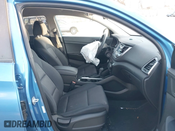2017 Hyundai Tucson SE with VIN KM8J3CA49HU260735, listed as a IAAI auction lot 41869905 with 40,877 mi miles. Bid and sale history available at carsss.com. Image 5.