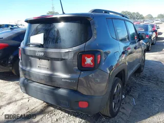 2017 Jeep Renegade Sport with VIN ZACCJAAB3HPF43087, listed as a IAAI auction lot 41862641 with 170,182 mi miles. Bid and sale history available at carsss.com. Image 4.