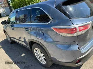 2014 Toyota Highlander LE z VIN 5TDZARFH5ES007181, wystawiony jako Copart lot #56413755 z przebiegiem 211 427 mil mil oraz Czysty tytuł • Clean title. Historia ofert i sprzedaży dostępna na DreamBid. Obrazek 3.