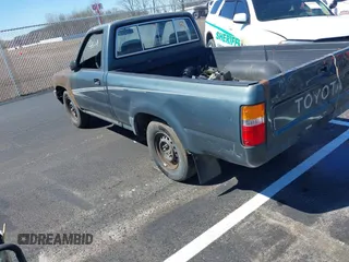 1992 Toyota Pickup DX with VIN JT4RN81P3N5138807, listed as a IAAI auction lot 41823804 with 136,154 mi miles and . Bid and sale history available at DreamBid. Image 3.
