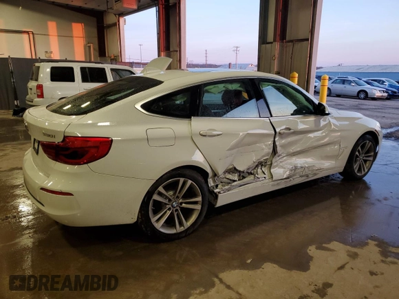 2018 BMW 3 Series 330i xDrive with VIN WBA8Z9C5XJG828289, listed as a Copart auction lot 42535195 with 57,623 mi miles and Salvage Title. Bid and sale history available at carsss.com. Image 3.