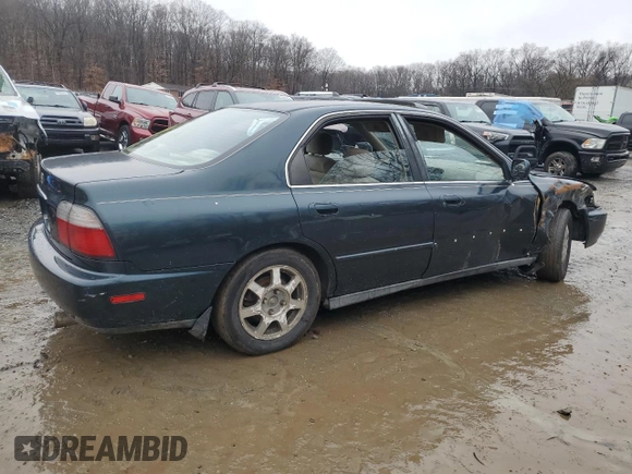 1996 Honda Accord EX with VIN 1HGCD565XTA276994, listed as a Copart auction lot 44344115 with 221,926 mi miles and Salvage Title. Bid and sale history available at DreamBid. Image 3.