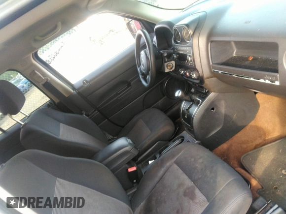 2014 Jeep Patriot Sport with VIN 1C4NJPBB4ED853771, listed as a IAAI auction lot 42494025 with 138,099 mi miles and . Bid and sale history available at DreamBid. Image 5.