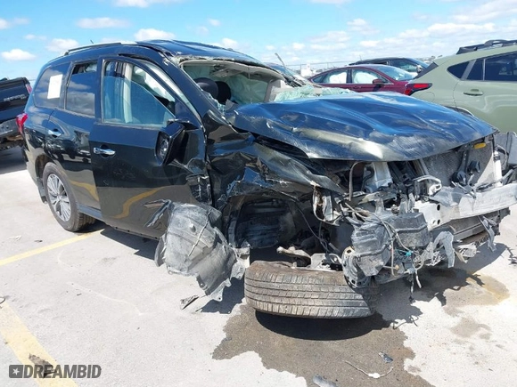 2017 Nissan Pathfinder SV with VIN 5N1DR2MN1HC688055, listed as a IAAI auction lot 40327852 with 118,701 mi miles. Bid and sale history available at carsss.com. Image 1.