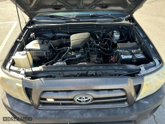 2009 Toyota Tacoma with VIN 5TEPX42N29Z658278, listed as a Copart auction lot 51664745 with 109,600 mi miles and Clean Title. Bid and sale history available at carsss.com. Image 5.