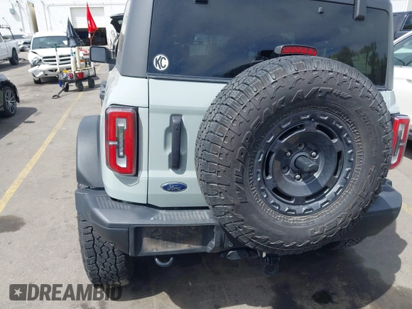 2023 Ford Bronco with VIN 1FMEE5DHXPLB22549, listed as a IAAI auction lot 42136020 with 54,383 mi miles and . Bid and sale history available at DreamBid. Image 16.
