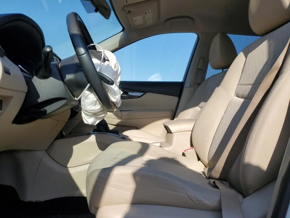 2017 Nissan Rogue SV with VIN JN8AT2MT5HW381398, listed as a Copart auction lot 52356335 with 58,292 mi miles and Salvage Title. Bid and sale history available at carsss.com. Image 7.