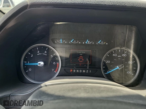 2018 Ford F-350 Platinum z VIN 1FT7W3B60JEB74719, wystawiony jako IAAI lot #42511159 z przebiegiem 121 703 mil mil oraz . Historia ofert i sprzedaży dostępna na DreamBid. Obrazek 15.