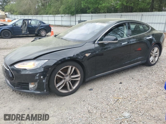 2015 Tesla Model S 85D with VIN 5YJSA1E20FF101913, listed as a Copart auction lot 49706935 with 109,515 mi miles and Salvage Title. Bid and sale history available at carsss.com. Image 1.