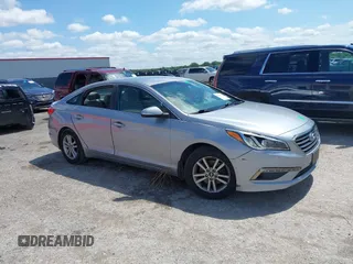 2015 Hyundai Sonata Eco z VIN 5NPE24AA8FH151145, wystawiony jako IAAI lot #42453293 z przebiegiem 101 049 mil mil oraz . Historia ofert i sprzedaży dostępna na DreamBid. Obrazek 1.