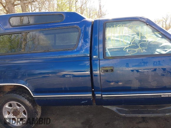 1996 GMC Sierra 1500 with VIN 1GTGC24F7TZ541482, listed as a IAAI auction lot 41968945 with 195,351 mi miles and . Bid and sale history available at DreamBid. Image 13.