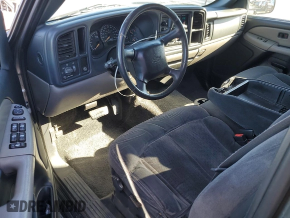 2002 Chevrolet Tahoe LS with VIN 1GNEC13V82R153063, listed as a Copart auction lot 84180594 with 148,190 mi miles and Salvage Title. Bid and sale history available at carsss.com. Image 8.