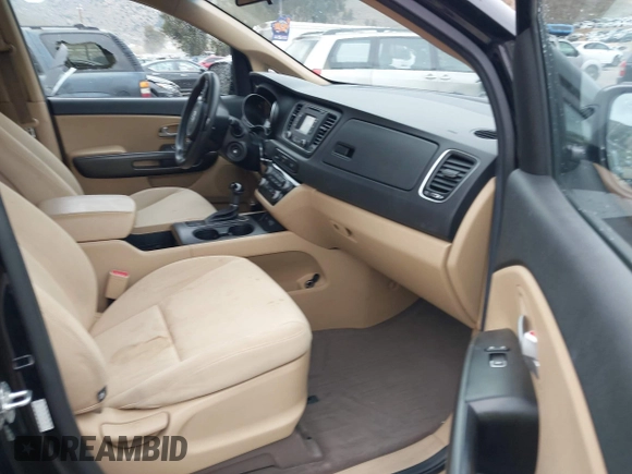2015 Kia Sedona LX with VIN KNDMB5C14F6051455, listed as a IAAI auction lot 41991513 with 154,967 mi miles and . Bid and sale history available at DreamBid. Image 5.