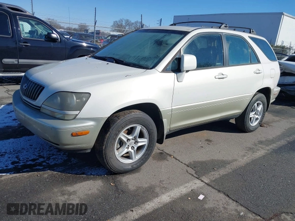 1999 Lexus RX 300 Luxury SUV with VIN JT6HF10U3X0052413, listed as a IAAI auction lot 41404927 with 211,660 mi miles. Bid and sale history available at carsss.com. Image 2.