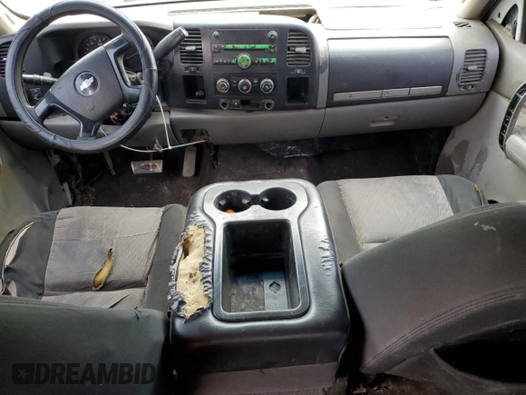 2007 Chevrolet Silverado 1500 Work Truck with VIN 2GCEC13J071720646, listed as a Copart auction lot 88999805 with Not Provided miles and Salvage Title. Bid and sale history available at DreamBid. Image 8.