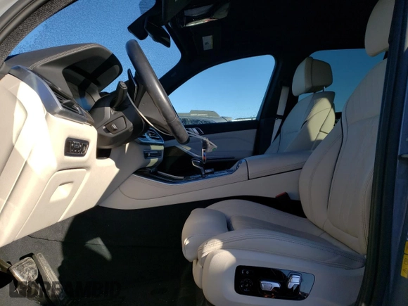 2022 BMW X5 xDrive45e with VIN 5UXTA6C09N9L99811, listed as a Copart auction lot 89264535 with 45,952 mi miles and Salvage Title. Bid and sale history available at carsss.com. Image 7.