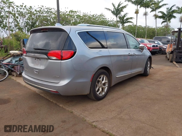 2018 Chrysler Pacifica Limited z VIN 2C4RC1GG5JR320249, wystawiony jako IAAI lot #41992278 z przebiegiem 113 012 mil mil oraz . Historia ofert i sprzedaży dostępna na DreamBid. Obrazek 4.