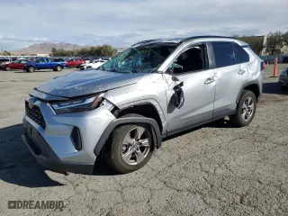 2022 Toyota RAV4 XLE with VIN 2T3P1RFV7NW295765, listed as a Copart auction lot 49181815 with 52,688 mi miles and Salvage Title. Bid and sale history available at carsss.com. Image 1.