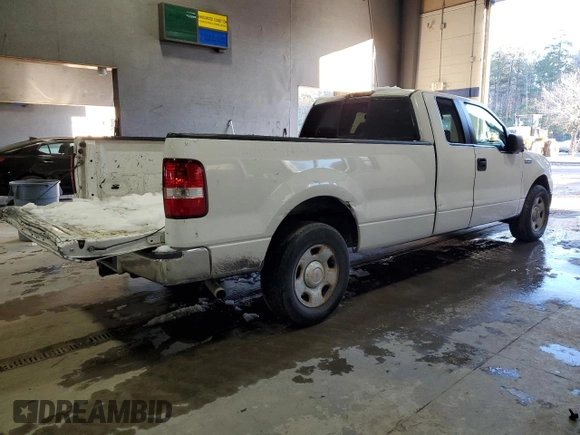 2007 Ford F-150 XL with VIN 1FTVX12557KD26391, listed as a Copart auction lot 87672295 with 225,711 mi miles and Clean title. Bid and sale history available at DreamBid. Image 3.