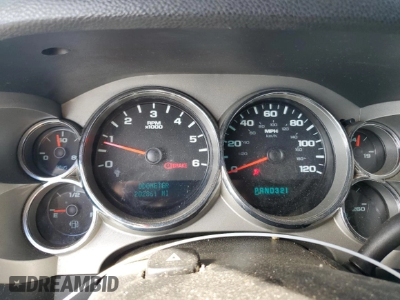 2008 Chevrolet Silverado 1500 1LT with VIN 2GCEK190581209789, listed as a Copart auction lot 46324265 with 202,861 mi miles and Salvage Title. Bid and sale history available at DreamBid. Image 9.