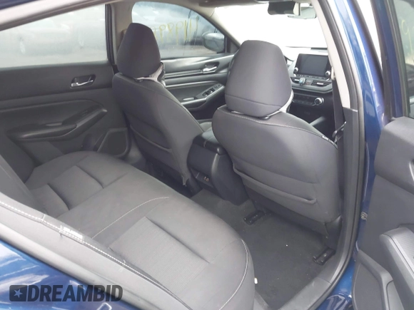 2019 Nissan Altima S with VIN 1N4BL4BV0KC159821, listed as a IAAI auction lot 41989875 with 129,026 mi miles and . Bid and sale history available at carsss.com. Image 8.