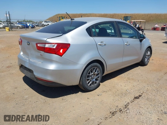 2017 Kia Rio LX z VIN KNADM4A30H6043779, wystawiony jako IAAI lot #42231580 z przebiegiem 123 861 mil mil oraz . Historia ofert i sprzedaży dostępna na DreamBid. Obrazek 4.