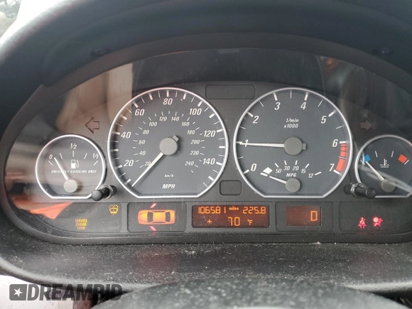 2003 BMW 3 Series 330Ci with VIN WBABS53423JU98101, listed as a Copart auction lot 85335144 with 106,581 mi miles and Salvage Title. Bid and sale history available at carsss.com. Image 9.