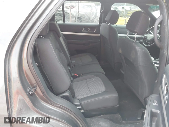 2016 Ford Explorer XLT with VIN 1FM5K7D87GGB32338, listed as a IAAI auction lot 41901509 with 89,304 mi miles. Bid and sale history available at carsss.com. Image 8.