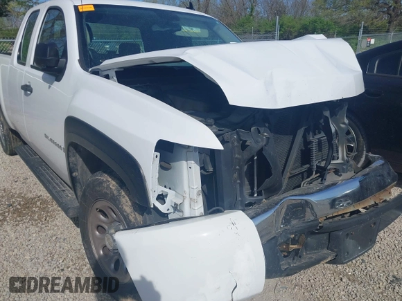 2007 Chevrolet Silverado 1500 Work Truck with VIN 2GCEC19C671704072, listed as a IAAI auction lot 42081776 with Not Provided miles and . Bid and sale history available at DreamBid. Image 18.