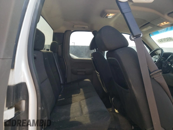 2013 GMC Sierra 3500HD Work Truck z VIN 1GD512C86DZ409861, wystawiony jako Copart lot #66929764 z przebiegiem 218 451 mil mil oraz Nie do naprawy. Historia ofert i sprzedaży dostępna na DreamBid. Obrazek 10.