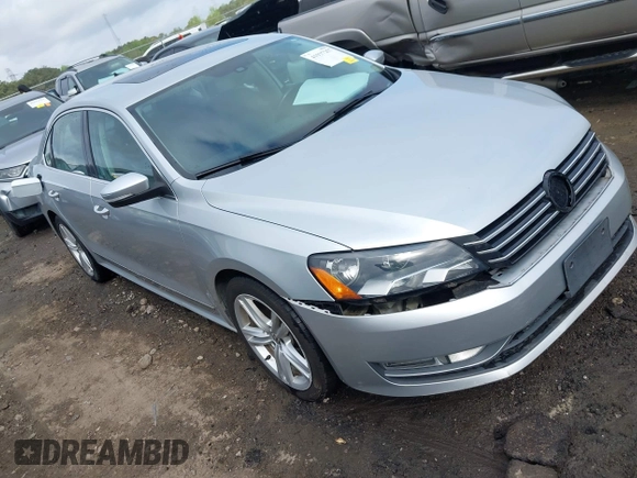 2015 Volkswagen Passat Sport с VIN 1VWBT7A35FC050110, выставлен на аукционе IAAI как лот 41937257 с пробегом 113 396 миль миль и . История ставок и продаж доступна на DreamBid. Изображение 1.