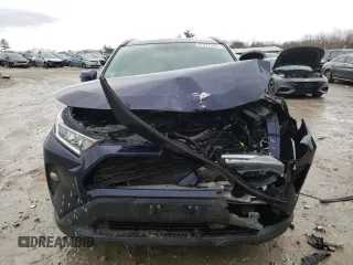 2020 Toyota RAV4 XLE with VIN 2T3P1RFV5LC086345, listed as a Copart auction lot 47277045 with 82,750 mi miles and Salvage Title. Bid and sale history available at DreamBid. Image 5.