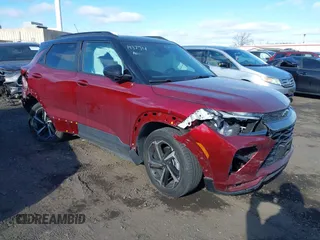 2022 Chevrolet TrailBlazer RS with VIN KL79MUSL6NB134627, listed as a IAAI auction lot 41338995 with 33,258 mi miles. Bid and sale history available at carsss.com. Image 1.