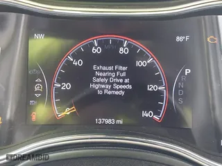 2015 Jeep Grand Cherokee Limited with VIN 1C4RJFBM6FC117970, listed as a IAAI auction lot 41744862 with 137,983 mi miles. Bid and sale history available at carsss.com. Image 16.