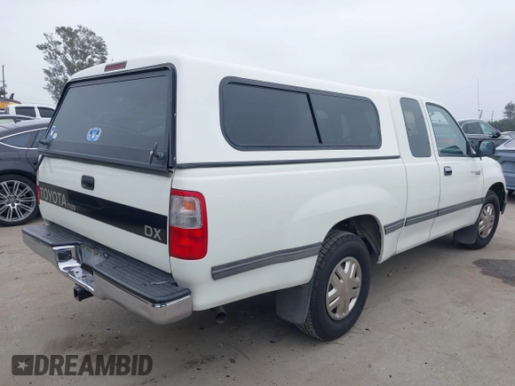1995 Toyota T100 DX with VIN JT4VD12E1S0006336, listed as a IAAI auction lot 42153039 with 197,002 mi miles and . Bid and sale history available at DreamBid. Image 4.