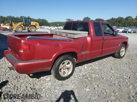 2003 GMC Sonoma SLS z VIN 1GTCS19X538152441, wystawiony jako Copart lot #75249904 z przebiegiem 100 250 mil mil oraz Szkoda całkowita • Salvage title. Historia ofert i sprzedaży dostępna na DreamBid. Obrazek 3.